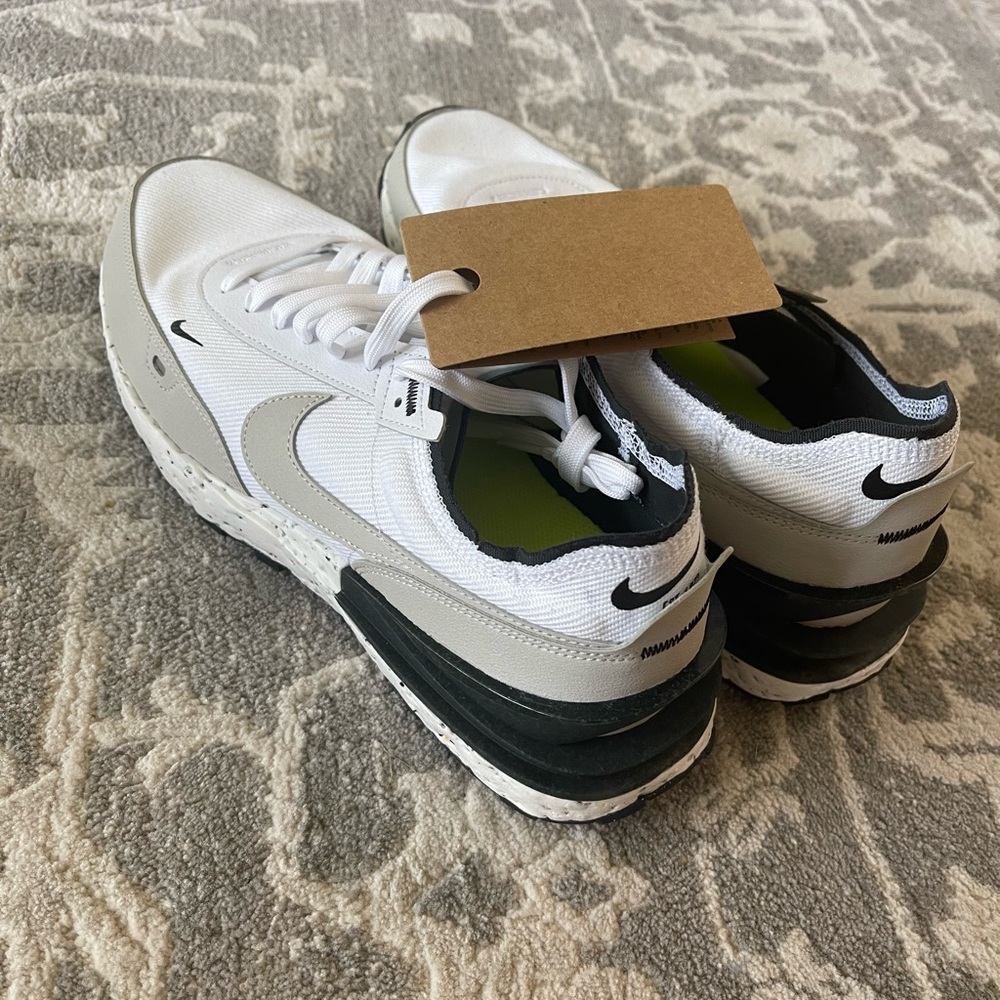 Nike Waffle Running Shoes